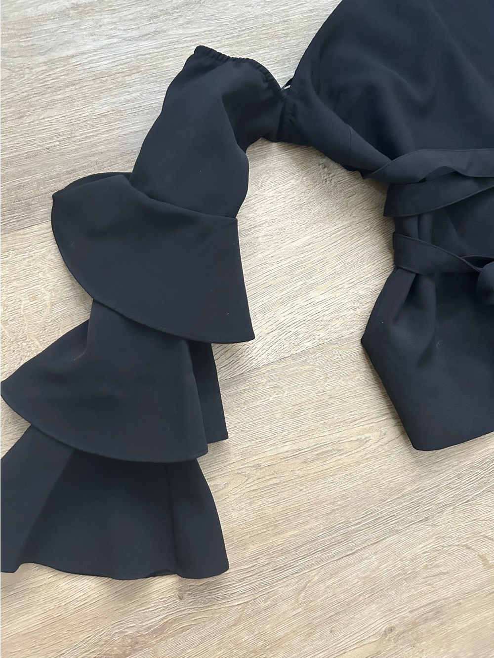 VENUS One Shoulder , Tiered Ruffle Sleeves Belted Blouse |Size 6 - Picture 7 of 9